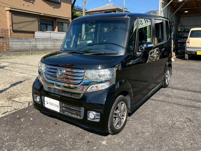 初めて中古車を購入される方、知識に自信がない方にも担当スタッフが親切丁寧にご説明差し上げます。駐車場の探し方や、任意保険についてなど、何でもご相談ください。ご満足いただけるよう対応させていただきます！
