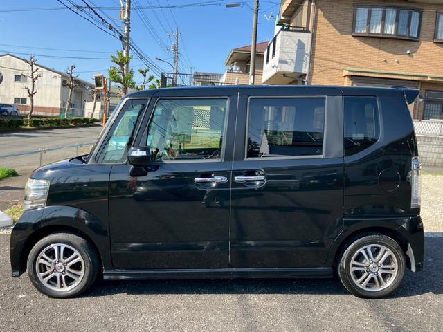 初めて中古車を購入される方、知識に自信がない方にも担当スタッフが親切丁寧にご説明差し上げます。駐車場の探し方や、任意保険についてなど、何でもご相談ください。ご満足いただけるよう対応させていただきます！