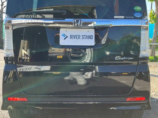 遠方のお客様で実際にお車を見る事ができない場合は、目立つ傷やご指定の箇所を写真撮影し、別途メール等でお送りする事も可能です。ラインでのやり取りにも対応しておりますので、お気軽にご用命くださいませ！