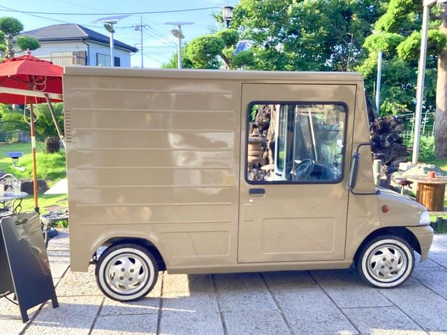 ミニカウォークスルーバン 　キッチンカー　移動販売車　軽ウォークスルーバン型　ＭＴ車　エアコン　ＥＴＣ　２槽シンク　給排水タンク　作業台　換気扇　後方販売窓（12枚目）