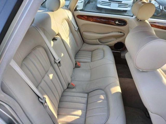 ＸＪ ＸＪ　エグゼクティブ３．２－Ｖ８　右ハンドル　ＡＴ　Ｗエアバック　サイドエアバック　本革シート　シートヒーター　クリアランスソナー　純正１６インチＡＷ　キーレス　ＥＴＣ（15枚目）