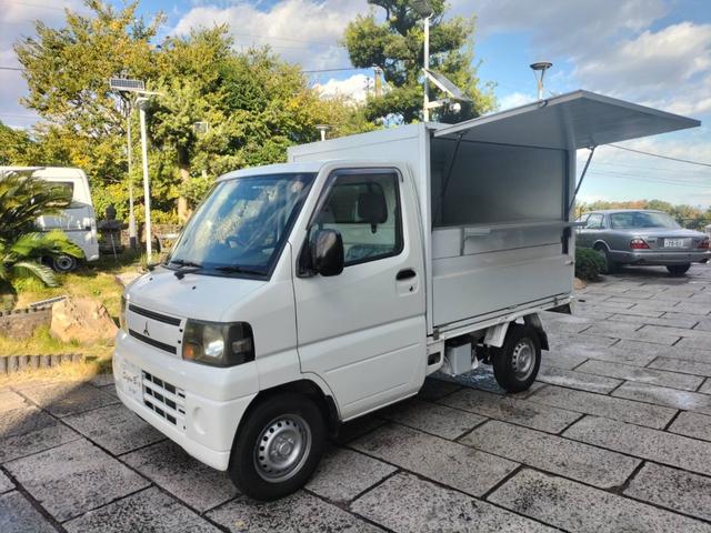 ミニキャブトラック ベースグレード キッチンカー 移動販売車 フードトラック PS AT AC 1面跳ね上げ売窓 2槽シンク・タンク 作業台 給排水タンク バックモニター型ドラレコ 軽キッチンカー 小型移動販売車(2枚目)