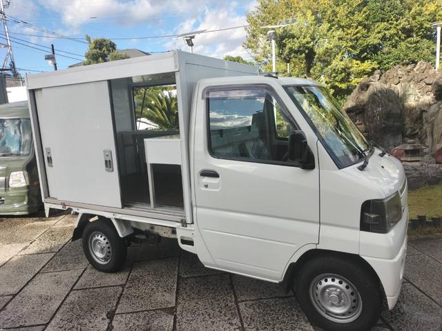 ミニキャブトラック ベースグレード キッチンカー 移動販売車 フードトラック PS AT AC 1面跳ね上げ売窓 2槽シンク・タンク 作業台 給排水タンク バックモニター型ドラレコ 軽キッチンカー 小型移動販売車(17枚目)