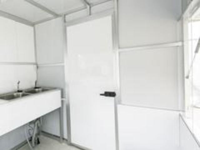 ハイゼットトラック エアコン・パワステスペシャルVS キッチンカー 移動販売車 トリミングカー PS AT AC BOX新品 2面跳ね上げ式売窓 2槽シンク 作業台 給排水タンク バックモニター型ドラレコ 軽キッチンカー 新塗装(10枚目)