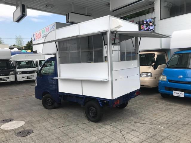 ハイゼットトラック エアコン・パワステスペシャルVS キッチンカー 移動販売車 トリミングカー PS AT AC BOX新品 2面跳ね上げ式売窓 2槽シンク 作業台 給排水タンク バックモニター型ドラレコ 軽キッチンカー 新塗装(25枚目)
