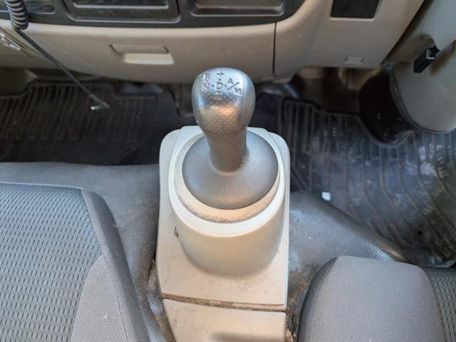 アトラストラック キッチンカー フードトラック トリミングカー 軽油車 内装新品 中型キッチンカー 中型移動販売車 シンク 給排水タンク 作業台 外部電源コンセント バックモニター 新塗装 AT PS AC PW(17枚目)