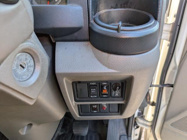 アトラストラック キッチンカー フードトラック トリミングカー 軽油車 内装新品 中型キッチンカー 中型移動販売車 シンク 給排水タンク 作業台 外部電源コンセント バックモニター 新塗装 AT PS AC PW(18枚目)