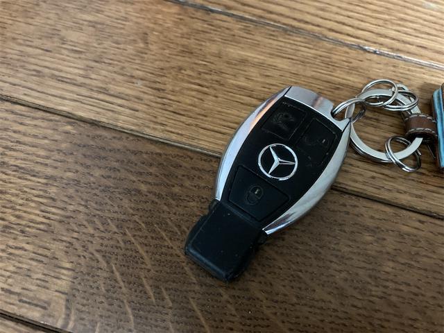 Ｅクラス Ｅ３００　ガレージ保管コーティング済みＥＴＣバックカメラ１８インチＡＭＧホイールリアスモーク純正ＡＵＸ　ＵＳＢケーブル有りレーダー探知機付き（46枚目）