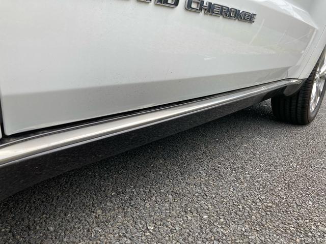 ジープ・グランドチェロキー サミット　サミット　サンルーフ純正２０インチアルミホイール純正ナビ衝突軽減ブレーキシートヒーターベンチレーションハンドルヒーターバックカメラＥＴＣ茶レザーアダプティブクルーズコントロール禁煙車（57枚目）