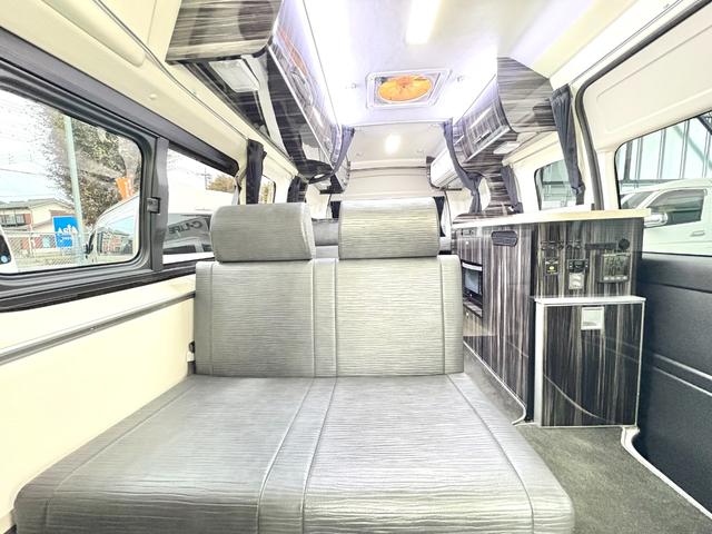 ハイエースバン 　ＡＴＶ群馬　ＲＳプレミアム　家庭用エアコン　ＦＦヒーター　２０００Ｗインバーター　トリプルサブ　ソーラーパネル　レカロシート　フリップダウンモニター　メインサブ切替　ローダウン　社外ショック（3枚目）