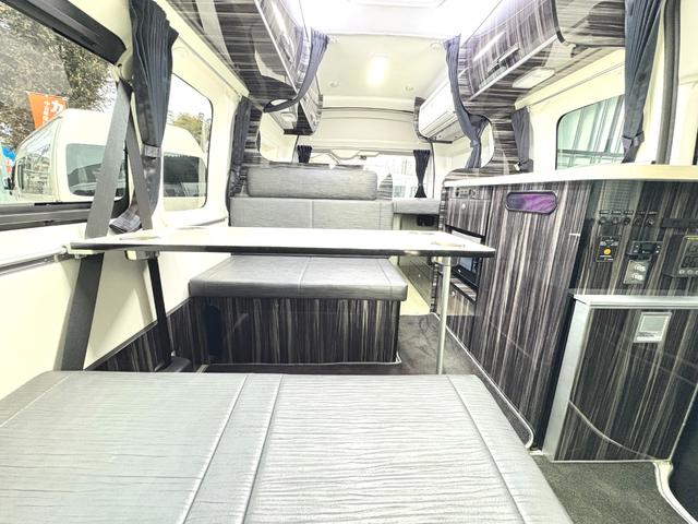 ハイエースバン 　ＡＴＶ群馬　ＲＳプレミアム　家庭用エアコン　ＦＦヒーター　２０００Ｗインバーター　トリプルサブ　ソーラーパネル　レカロシート　フリップダウンモニター　メインサブ切替　ローダウン　社外ショック（5枚目）