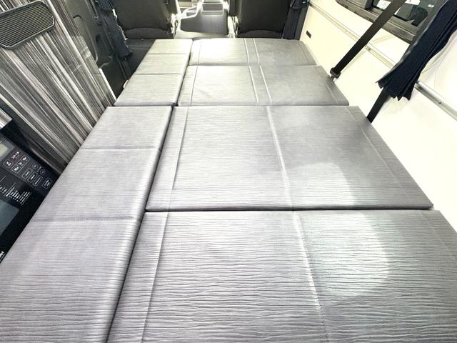 ハイエースバン 　ＡＴＶ群馬　ＲＳプレミアム　家庭用エアコン　ＦＦヒーター　２０００Ｗインバーター　トリプルサブ　ソーラーパネル　レカロシート　フリップダウンモニター　メインサブ切替　ローダウン　社外ショック（8枚目）