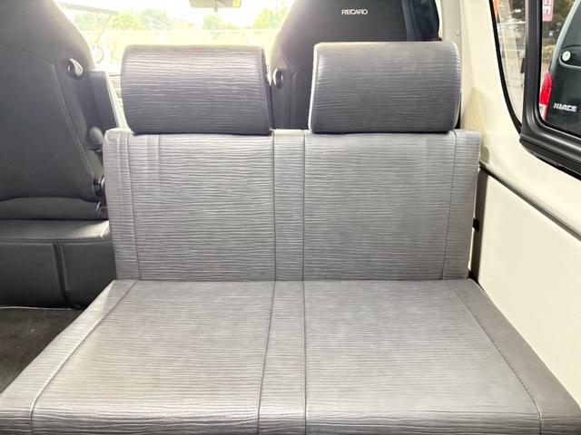 ハイエースバン 　ＡＴＶ群馬　ＲＳプレミアム　家庭用エアコン　ＦＦヒーター　２０００Ｗインバーター　トリプルサブ　ソーラーパネル　レカロシート　フリップダウンモニター　メインサブ切替　ローダウン　社外ショック（10枚目）