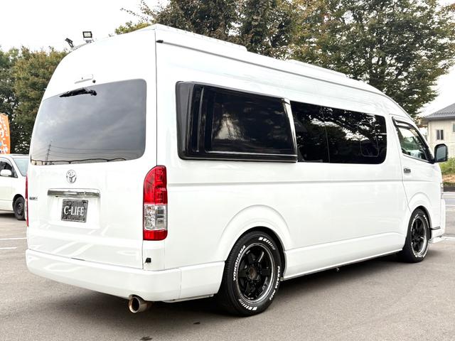 ハイエースバン 　ＡＴＶ群馬　ＲＳプレミアム　家庭用エアコン　ＦＦヒーター　２０００Ｗインバーター　トリプルサブ　ソーラーパネル　レカロシート　フリップダウンモニター　メインサブ切替　ローダウン　社外ショック（18枚目）