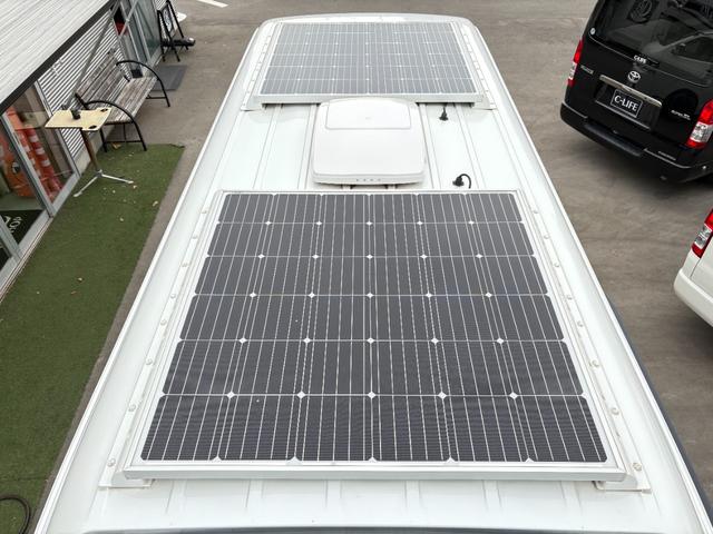 ハイエースバン 　ＡＴＶ群馬　ＲＳプレミアム　家庭用エアコン　ＦＦヒーター　２０００Ｗインバーター　トリプルサブ　ソーラーパネル　レカロシート　フリップダウンモニター　メインサブ切替　ローダウン　社外ショック（23枚目）