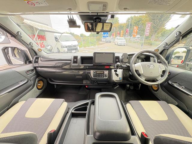 ハイエースバン 　ＡＴＶ群馬　ＲＳプレミアム　家庭用エアコン　ＦＦヒーター　２０００Ｗインバーター　トリプルサブ　ソーラーパネル　レカロシート　フリップダウンモニター　メインサブ切替　ローダウン　社外ショック（29枚目）