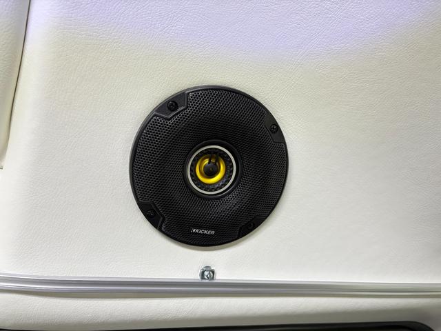 ハイエースバン 　ＡＴＶ群馬　ＲＳプレミアム　家庭用エアコン　ＦＦヒーター　２０００Ｗインバーター　トリプルサブ　ソーラーパネル　レカロシート　フリップダウンモニター　メインサブ切替　ローダウン　社外ショック（40枚目）