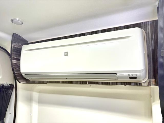 ハイエースバン 　ＡＴＶ群馬　ＲＳプレミアム　家庭用エアコン　ＦＦヒーター　２０００Ｗインバーター　トリプルサブ　ソーラーパネル　レカロシート　フリップダウンモニター　メインサブ切替　ローダウン　社外ショック（41枚目）