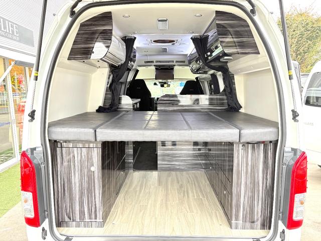 ハイエースバン 　ＡＴＶ群馬　ＲＳプレミアム　家庭用エアコン　ＦＦヒーター　２０００Ｗインバーター　トリプルサブ　ソーラーパネル　レカロシート　フリップダウンモニター　メインサブ切替　ローダウン　社外ショック（50枚目）