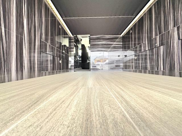 ハイエースバン 　ＡＴＶ群馬　ＲＳプレミアム　家庭用エアコン　ＦＦヒーター　２０００Ｗインバーター　トリプルサブ　ソーラーパネル　レカロシート　フリップダウンモニター　メインサブ切替　ローダウン　社外ショック（58枚目）