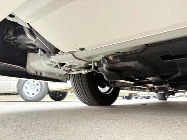 ハイエースバン 　ＡＴＶ群馬　ＲＳプレミアム　家庭用エアコン　ＦＦヒーター　２０００Ｗインバーター　トリプルサブ　ソーラーパネル　レカロシート　フリップダウンモニター　メインサブ切替　ローダウン　社外ショック（65枚目）