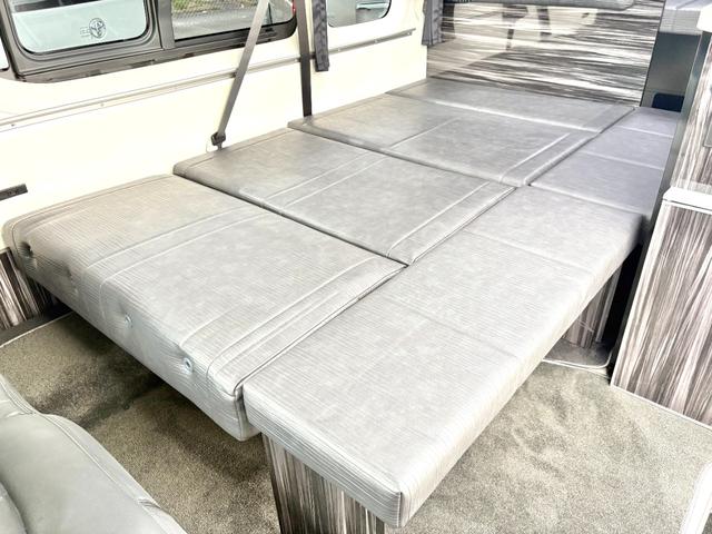 ハイエースバン 　ＡＴＶ群馬　ＲＳプレミアム　家庭用エアコン　ＦＦヒーター　２０００Ｗインバーター　トリプルサブ　ソーラーパネル　レカロシート　フリップダウンモニター　メインサブ切替　ローダウン　社外ショック（78枚目）
