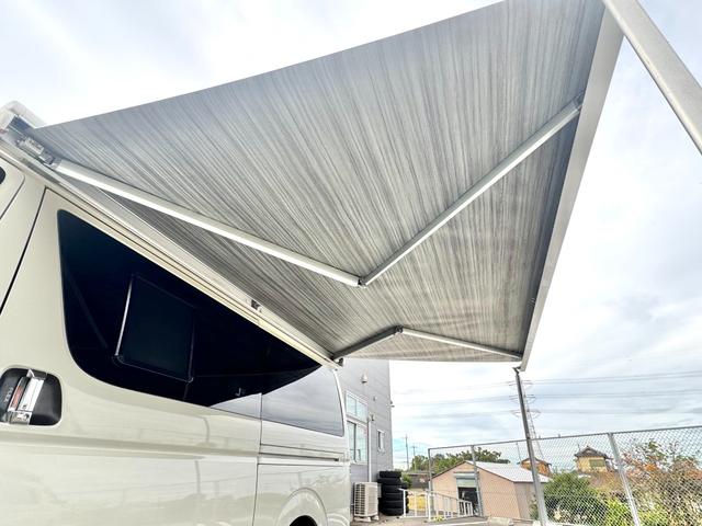 ハイエースバン レクビィ ハイエースプラス LV FFヒーター ソーラーパネル インバーター1500W マックスファン サイドオーニング TV リアスピーカー 電子レンジ ツインサブ 8ナンバー キャンピングカー(20枚目)