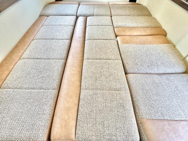 ハイエースバン レクビィ ハイエースプラス LV FFヒーター ソーラーパネル インバーター1500W マックスファン サイドオーニング TV リアスピーカー 電子レンジ ツインサブ 8ナンバー キャンピングカー(57枚目)