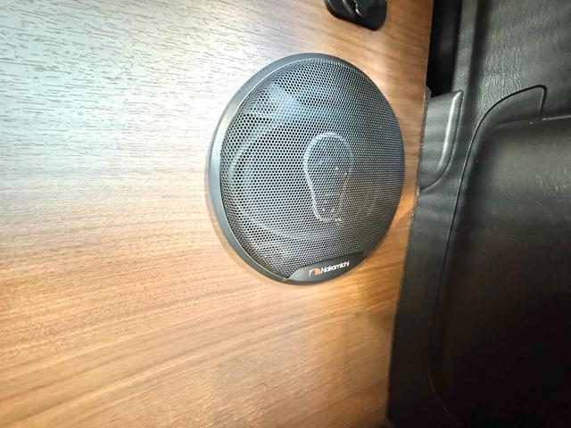 ハイエースバン スーパーGL ダークプライムII ケイワークス オーロラスタークルーズSL 4WD リチウム 1500Wインバーター コンバータ― FFヒーター 走行充電 外部充電 フリップダウンモニター バンコン 8ナンバー キャンピングカー(36枚目)