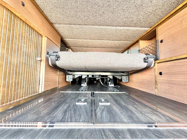 ハイエースバン スーパーGL ダークプライムII ケイワークス オーロラスタークルーズSL 4WD リチウム 1500Wインバーター コンバータ― FFヒーター 走行充電 外部充電 フリップダウンモニター バンコン 8ナンバー キャンピングカー(54枚目)