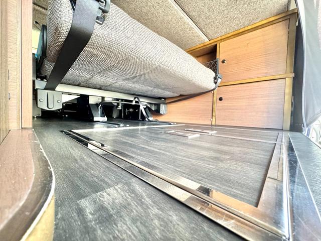 ハイエースバン スーパーGL ダークプライムII ケイワークス オーロラスタークルーズSL 4WD リチウム 1500Wインバーター コンバータ― FFヒーター 走行充電 外部充電 フリップダウンモニター バンコン 8ナンバー キャンピングカー(55枚目)