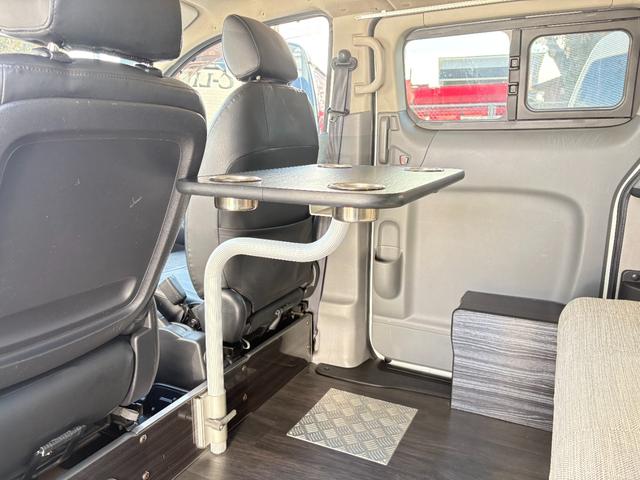 NV200バネットワゴン アネックス ファミリーワゴン FFヒーター 回転式シート サイクルキャリア ルーフラック 走行充電 バックカメラ ドラレコ 網戸 5ナンバー 車中泊 バンコン キャンピングカー(42枚目)