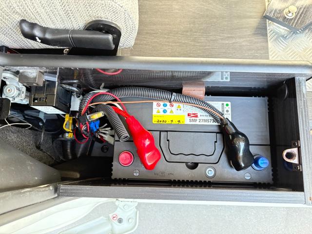 NV200バネットワゴン アネックス ファミリーワゴン FFヒーター 回転式シート サイクルキャリア ルーフラック 走行充電 バックカメラ ドラレコ 網戸 5ナンバー 車中泊 バンコン キャンピングカー(55枚目)