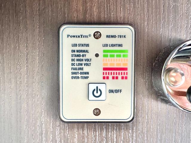 ハイエースバン アルフレックス シーバス 4WD リチュウムイオンバッテリー FFヒーター インバーター1000W 回転シート コンロ 社外ショックアブソーバー・スタビライザー・アルミホイール アップルカープレイ(34枚目)