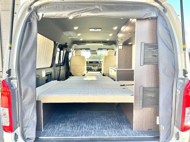 ハイエースバン アルフレックス シーバス 4WD リチュウムイオンバッテリー FFヒーター インバーター1000W 回転シート コンロ 社外ショックアブソーバー・スタビライザー・アルミホイール アップルカープレイ(48枚目)
