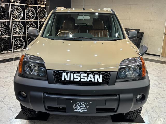 エクストレイル X オールペイント/ベージュ全塗装/新品ホイールタイヤセット/オリジナルリフトアップサス/クラシックNISSANグリル/ヴィンテージ調シートカバー/オリジナルウッド調パネル/アウトドアカスタム(8枚目)