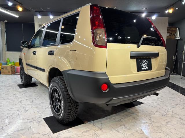 エクストレイル X オールペイント/ベージュ全塗装/新品ホイールタイヤセット/オリジナルリフトアップサス/クラシックNISSANグリル/ヴィンテージ調シートカバー/オリジナルウッド調パネル/アウトドアカスタム(15枚目)