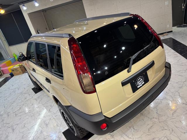 エクストレイル X オールペイント/ベージュ全塗装/新品ホイールタイヤセット/オリジナルリフトアップサス/クラシックNISSANグリル/ヴィンテージ調シートカバー/オリジナルウッド調パネル/アウトドアカスタム(16枚目)