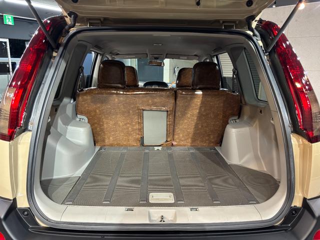 エクストレイル X オールペイント/ベージュ全塗装/新品ホイールタイヤセット/オリジナルリフトアップサス/クラシックNISSANグリル/ヴィンテージ調シートカバー/オリジナルウッド調パネル/アウトドアカスタム(31枚目)