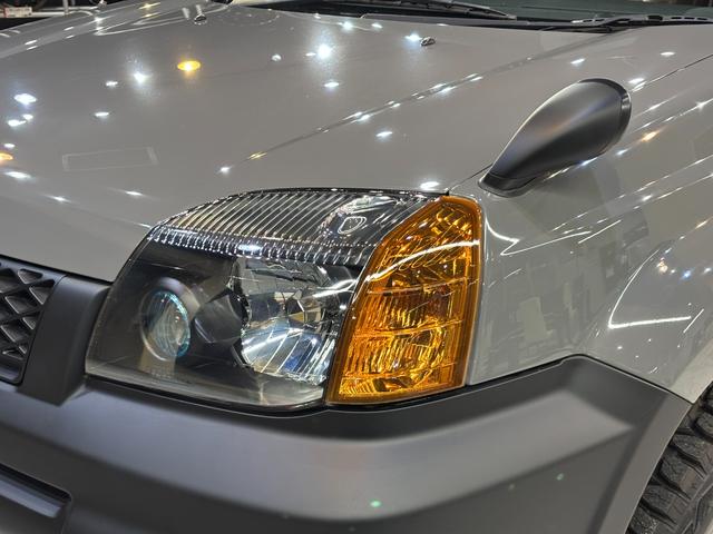 エクストレイル Ｘ　アウトドアカスタム／全塗装／リフトアップ／新品ホイールタイヤセット／リフトアップ／新品ヴィンテージ調シートカバー／オリジナルウッド調パネルセット／新品ウッドハンドル（19枚目）