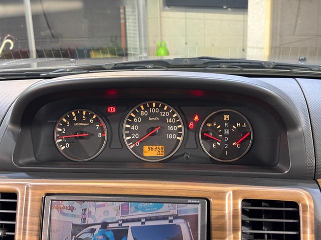 エクストレイル Ｘ　アウトドアカスタム／全塗装／リフトアップ／新品ホイールタイヤセット／リフトアップ／新品ヴィンテージ調シートカバー／オリジナルウッド調パネルセット／新品ウッドハンドル（60枚目）