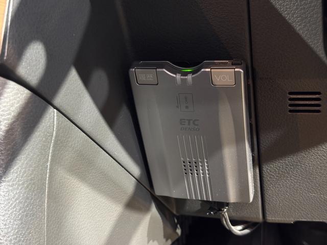 エクストレイル Ｘ　アウトドアカスタム／全塗装／リフトアップ／新品ホイールタイヤセット／リフトアップ／新品ヴィンテージ調シートカバー／オリジナルウッド調パネルセット／新品ウッドハンドル（62枚目）