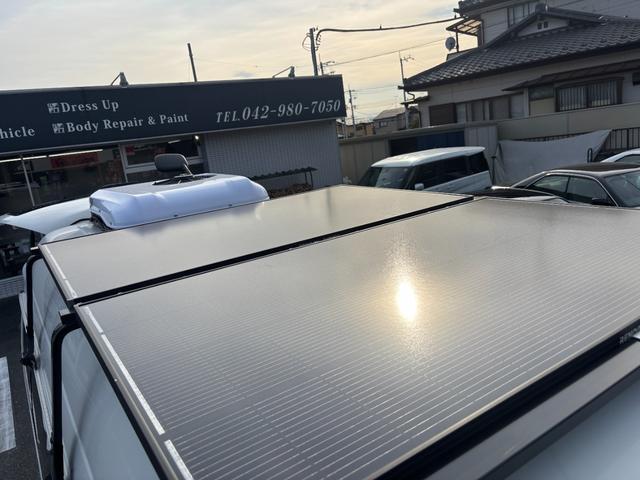 ハイエースバン 　８ナンバーキャンピング／新品ルーフエアコン／新品ソーラーパネル／新品ベッドキット／新品ヴィンテージ調シートカバー／６人乗り／アウトドアカスタム（38枚目）