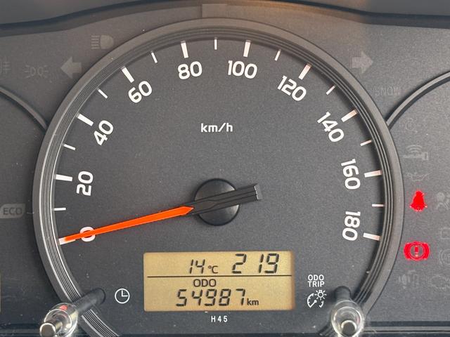 ハイエースバン 　８ナンバーキャンピング／新品ルーフエアコン／新品ソーラーパネル／新品ベッドキット／新品ヴィンテージ調シートカバー／６人乗り／アウトドアカスタム（43枚目）