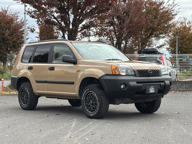 エクストレイル Ｓｔｔ　オールペイント／アウトドアカスタム／リフトアップ／ホイールタイヤセット／新品ヴィンテージ調シートカバー／新品ウッド調パネルセット／新品ウッドステアリング／ヘッドライトインナーブラック加工（12枚目）