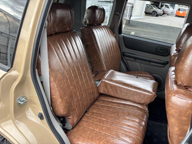 エクストレイル Ｓｔｔ　オールペイント／アウトドアカスタム／リフトアップ／ホイールタイヤセット／新品ヴィンテージ調シートカバー／新品ウッド調パネルセット／新品ウッドステアリング／ヘッドライトインナーブラック加工（39枚目）