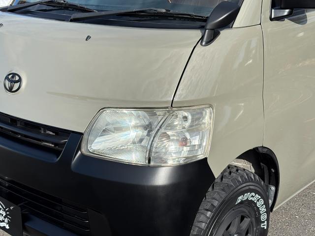 タウンエースバン ＧＬ　オールペイント／社外回転セカンドシート（新品）／新品ヴィンテージ調シートカバー／新品ウッド調パネルセット／新品ウッドコンビハンドル／新品ホイールタイヤセット／新品リフトアップサス／車中泊仕様（22枚目）