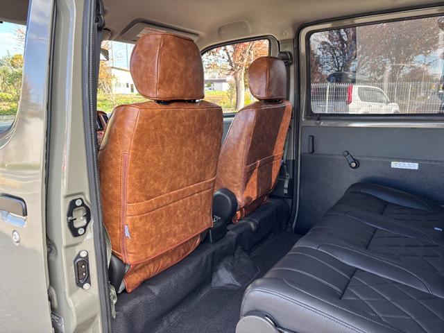 タウンエースバン ＧＬ　オールペイント／社外回転セカンドシート（新品）／新品ヴィンテージ調シートカバー／新品ウッド調パネルセット／新品ウッドコンビハンドル／新品ホイールタイヤセット／新品リフトアップサス／車中泊仕様（39枚目）