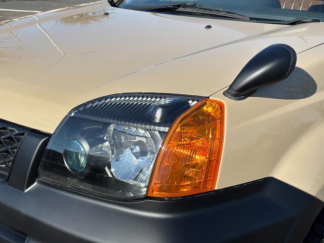 エクストレイル Ｓ　切り替え式４ＷＤ／オールペイント／アウトドアカスタム／新品リフトアップサス／新品ホイールタイヤセット／新品ヴィンテージ調シートカバー／新品パネル＆ハンドル／ヘッドライトインナーブラック加工（8枚目）