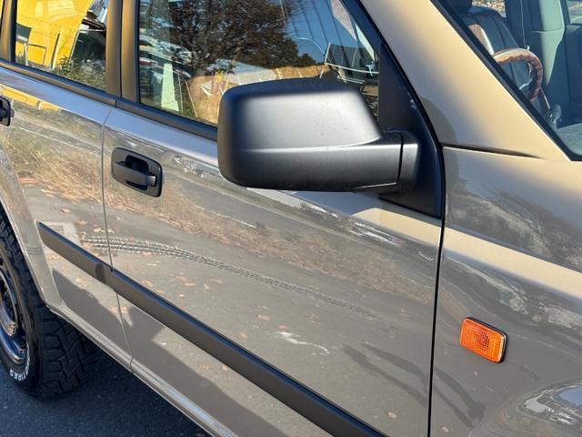 エクストレイル Ｓ　切り替え式４ＷＤ／オールペイント／アウトドアカスタム／新品リフトアップサス／新品ホイールタイヤセット／新品ヴィンテージ調シートカバー／新品パネル＆ハンドル／ヘッドライトインナーブラック加工（14枚目）